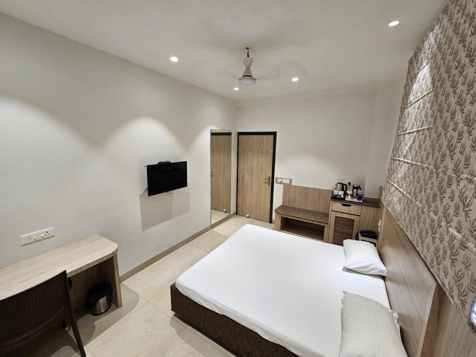 Hotel Bagla Atithi Banaras فاراناسي المظهر الخارجي الصورة