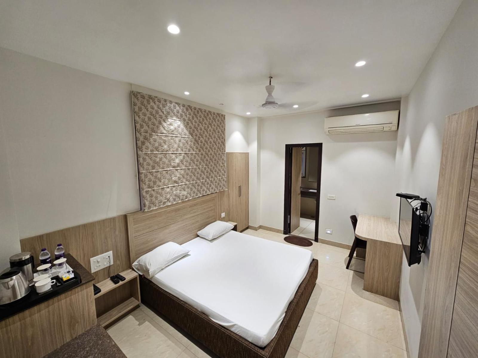 Hotel Bagla Atithi Banaras فاراناسي المظهر الخارجي الصورة