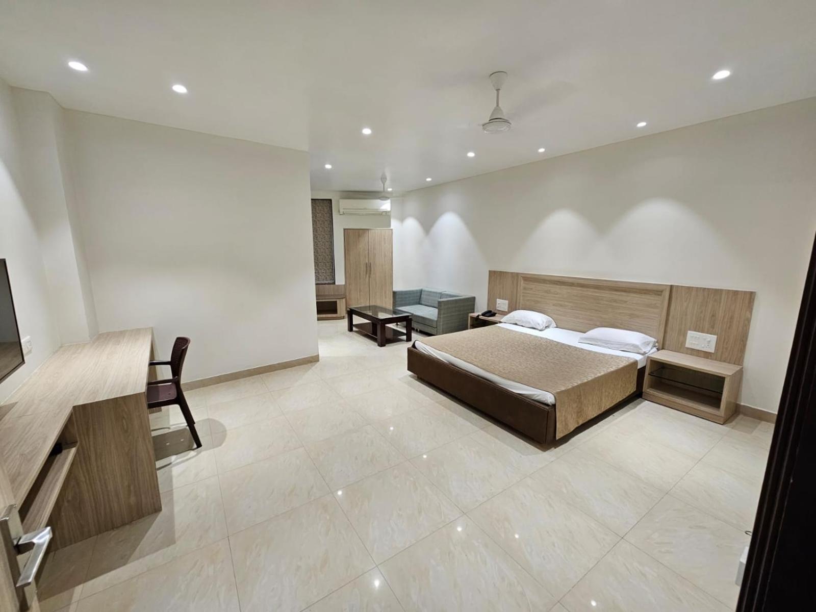 Hotel Bagla Atithi Banaras فاراناسي المظهر الخارجي الصورة