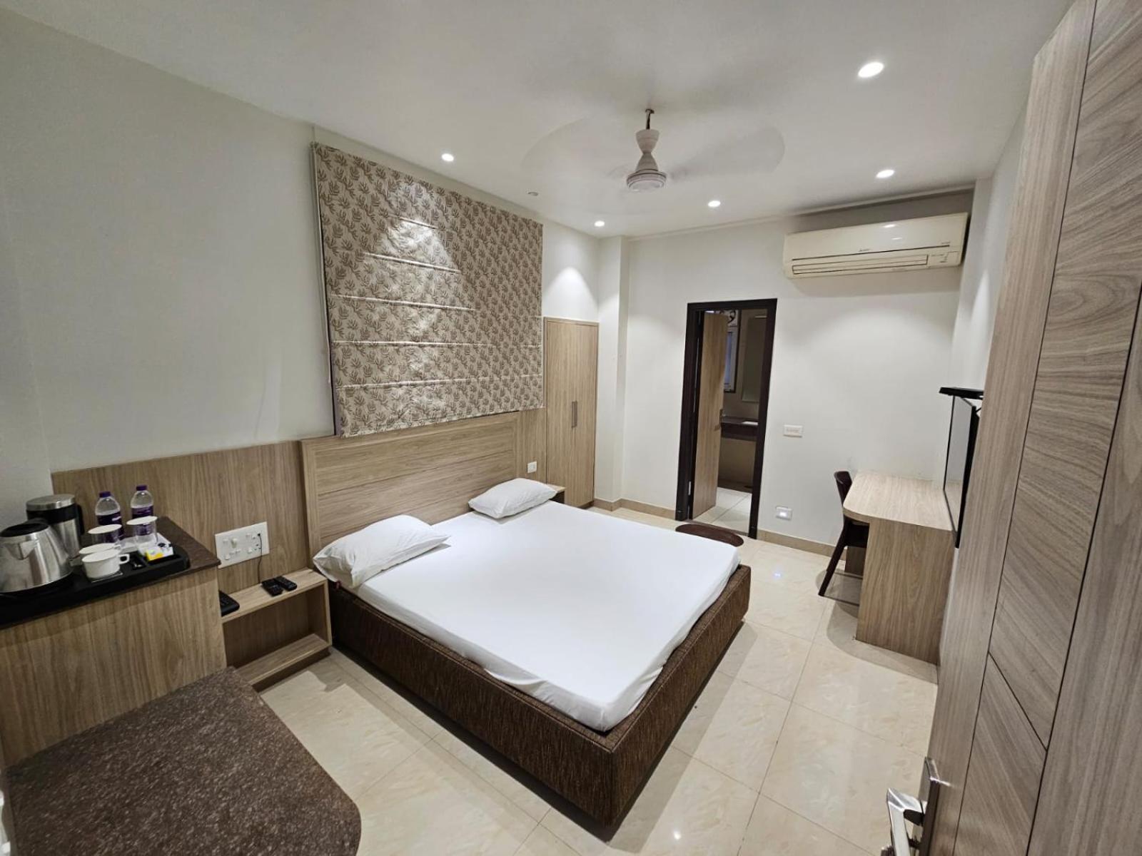 Hotel Bagla Atithi Banaras فاراناسي المظهر الخارجي الصورة