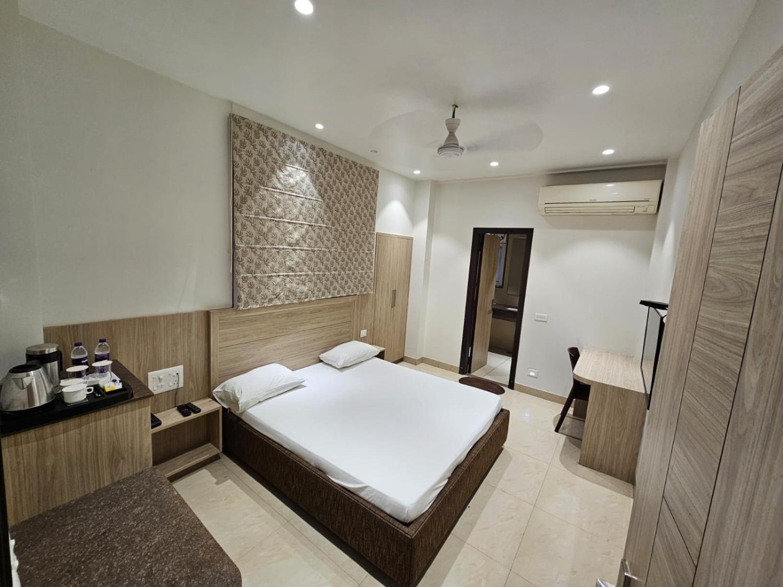Hotel Bagla Atithi Banaras فاراناسي المظهر الخارجي الصورة